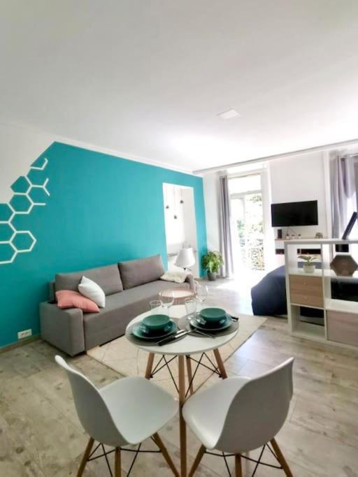 Esprit Cosy Au Centre Historique Apartment Toulon Luaran gambar