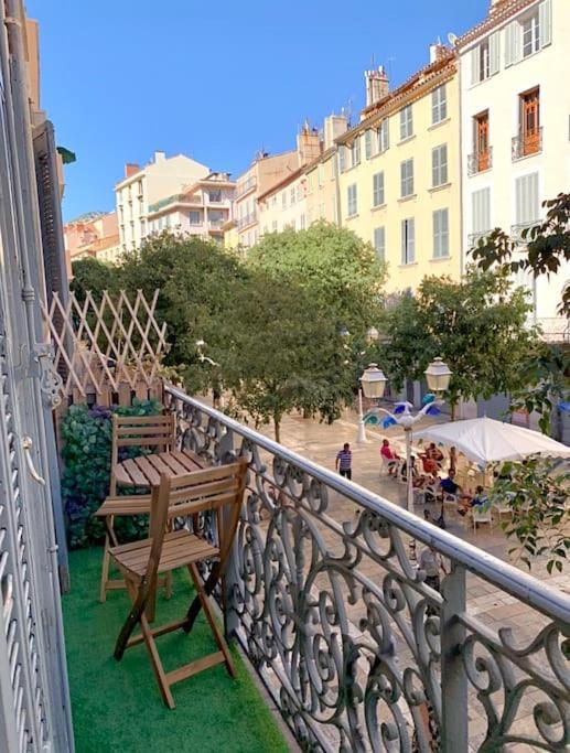Esprit Cosy Au Centre Historique Apartment Toulon Luaran gambar