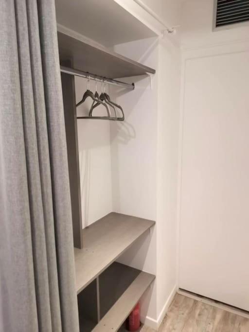 Esprit Cosy Au Centre Historique Apartment Toulon Luaran gambar